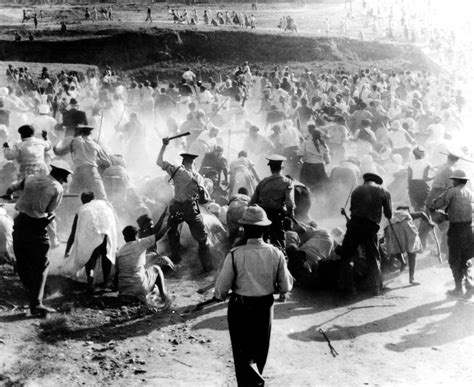  La Masacre de Sharpeville; Un Triste Capítulo en la Lucha por la Igualdad Racial en Sudáfrica